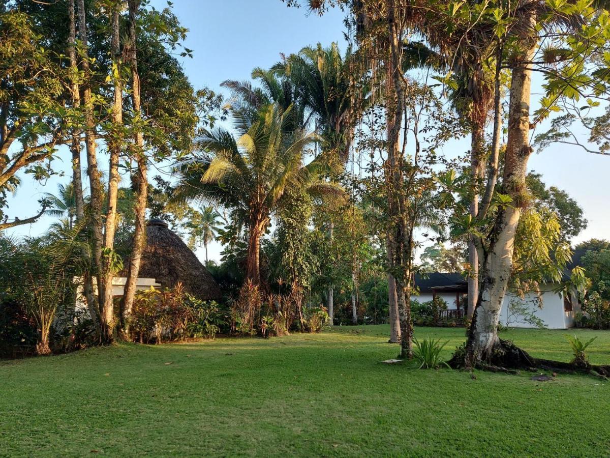 Nanajuana Rio Dulce Hotel Exterior photo