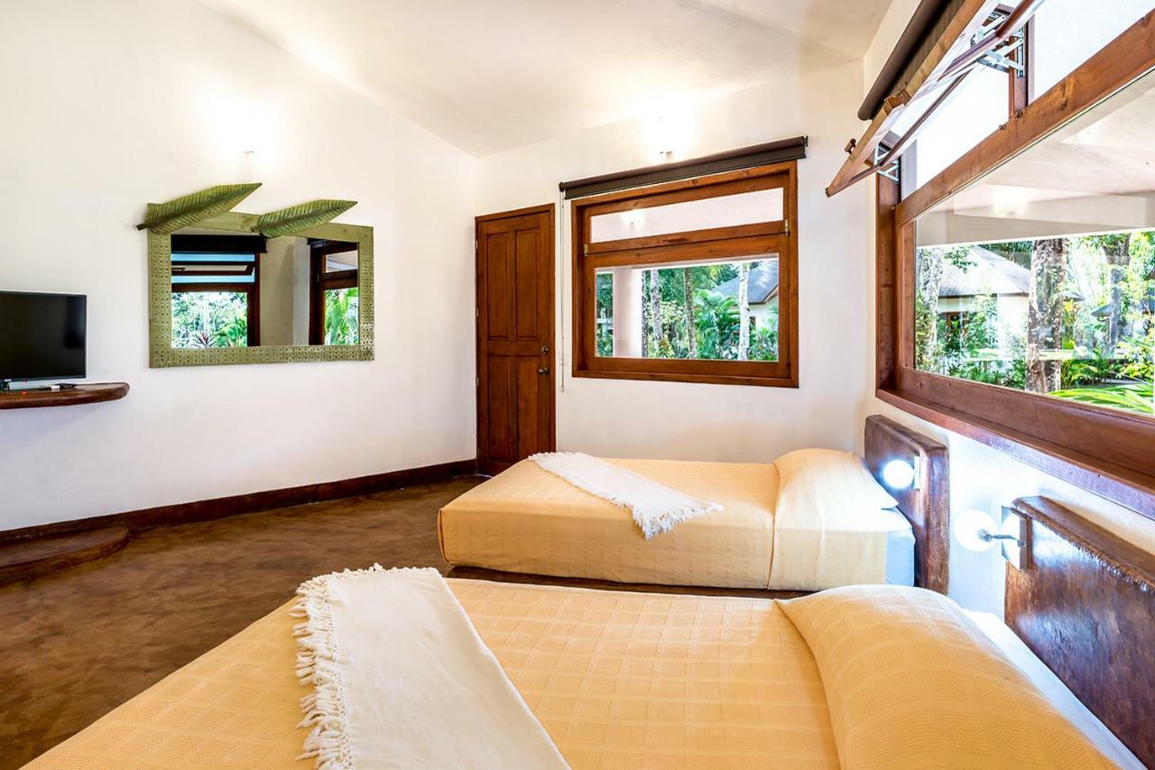 Nanajuana Rio Dulce Hotel Exterior photo